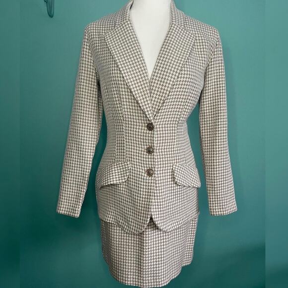 VINTAGE 1960s brown suit - Picture 1 of 5